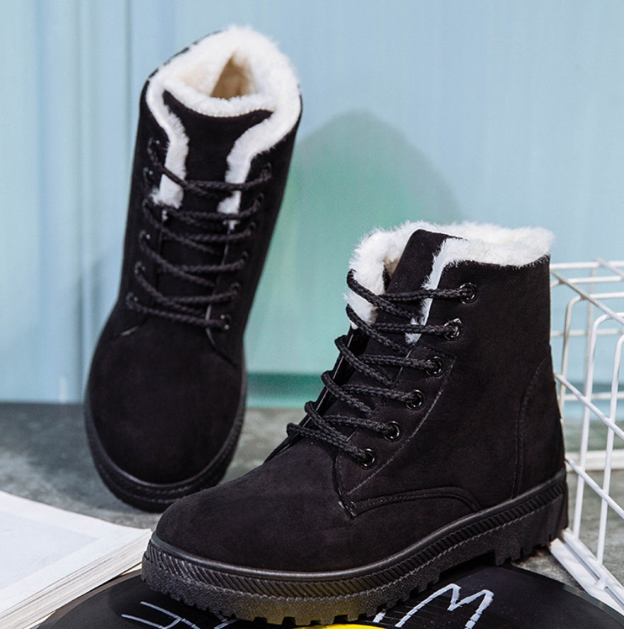 Winter New Women Snow Boots Flat With Large Size Casual Cotton Shoes Trend Women Vulcanized Shoes Artificial Plush